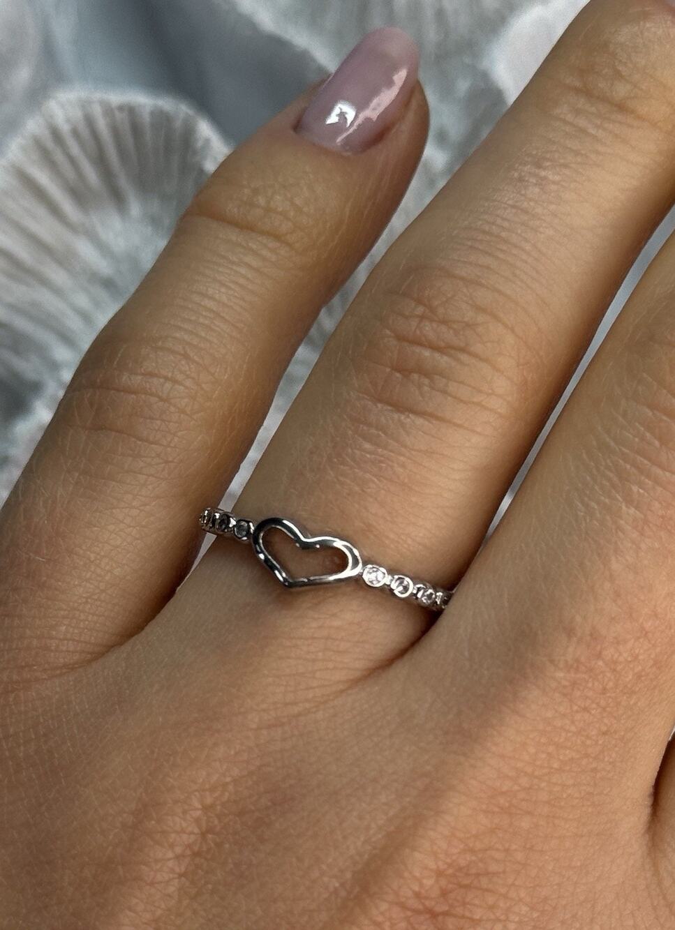 925 Sterling Silver CZ Heart Ring Size 8